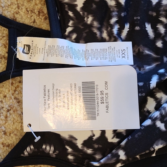 Fabletics Norwalk athletic tank, black and white tie dye, NWT - Picture 15 of 16